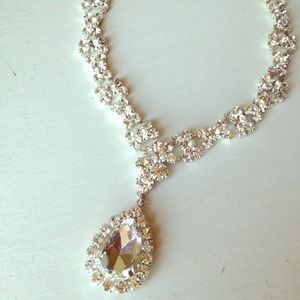 Beautiful tear drop necklace