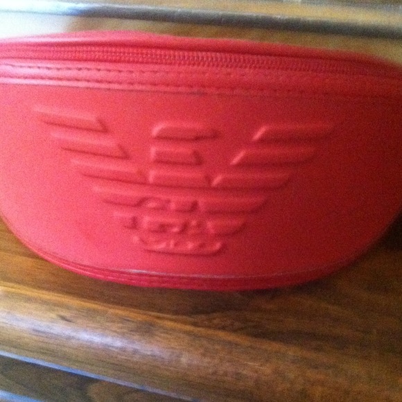 Emporio Armani sunglasses - Picture 1 of 3