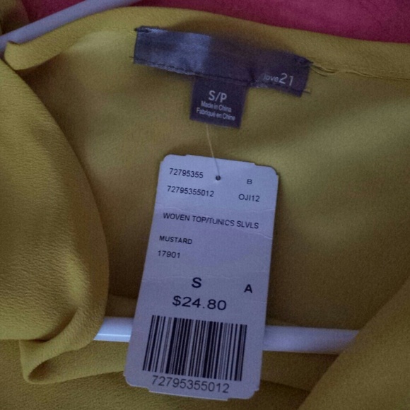 Yellow Top - Picture 2 of 2