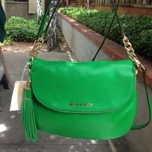 ✖Sold✖ Michael Kors Weston Medium Crossbody Green