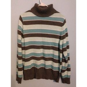 Blue/Gray Sweater + Dark Green Sweater Bundle