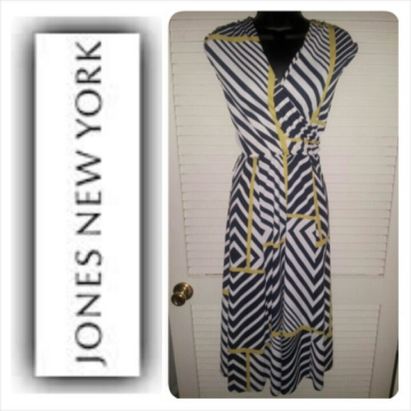 Jones New York Dresses & Skirts - HOST PICK NWOT Dress (Fits6/8)