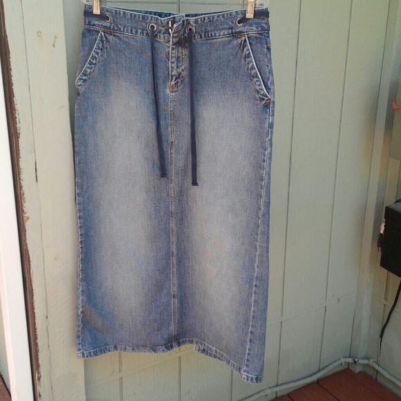 Old Navy Brand Denim Skirt - Picture 1 of 3