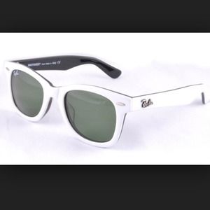 White Ray-Bans 🎉SUPER SALE🎉