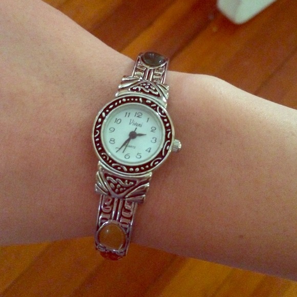 Watch - Picture 1 of 3