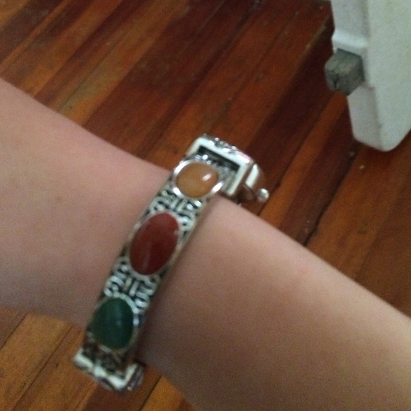 Watch - Picture 2 of 3