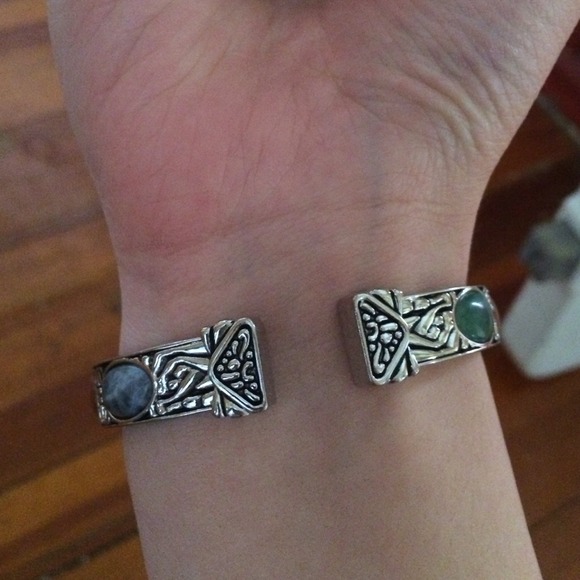 Watch - Picture 3 of 3