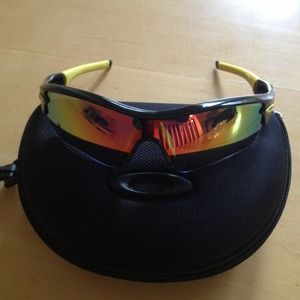 Oakley brand new radar sunglasses
