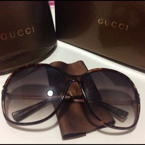 sunglass great condition