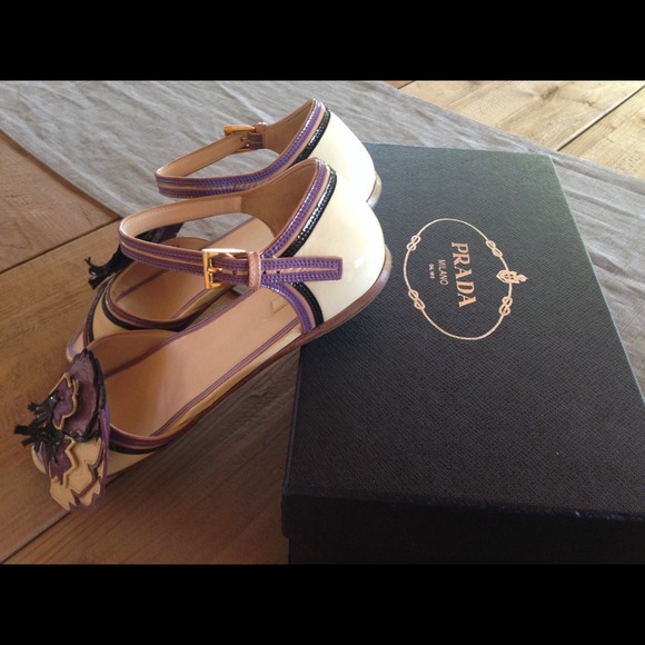 💰💰SOLD💰Prada multicolor sandals 39.💰💰SOLD - Picture 2 of 4