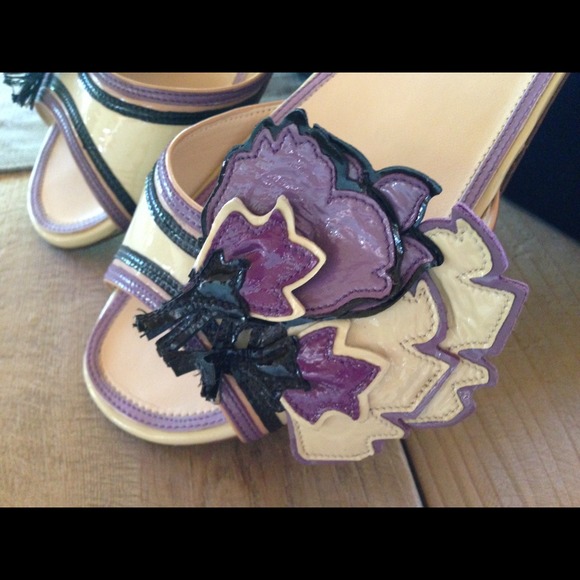 💰💰SOLD💰Prada multicolor sandals 39.💰💰SOLD - Picture 4 of 4