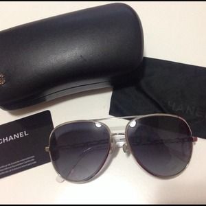 Sunglasses in great condition