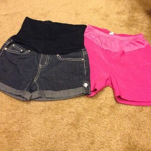 Maternity shorts bundle :)