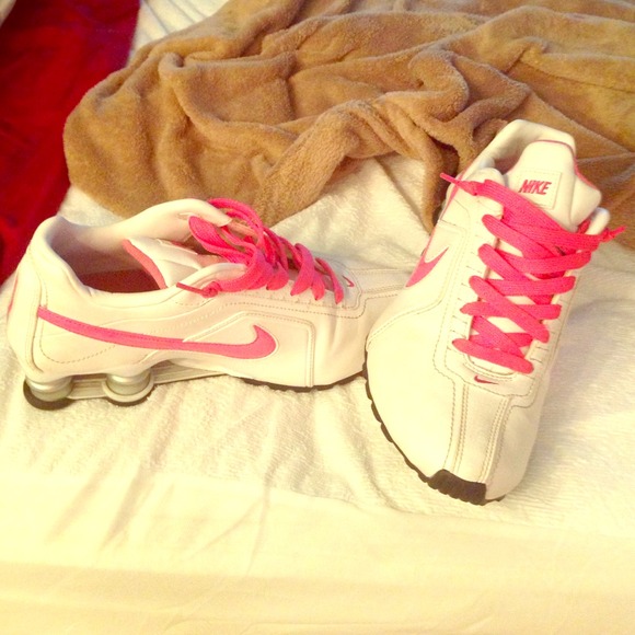 Nike Shoes - Nike shox