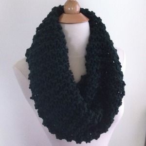 Emerald Green Infinity Scarf, Knit, New!