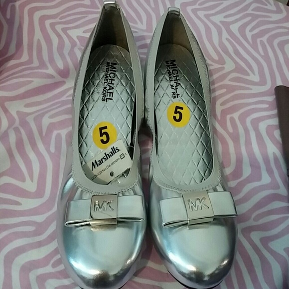 Michael Kors Silver Flats