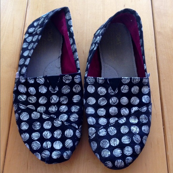 Toms