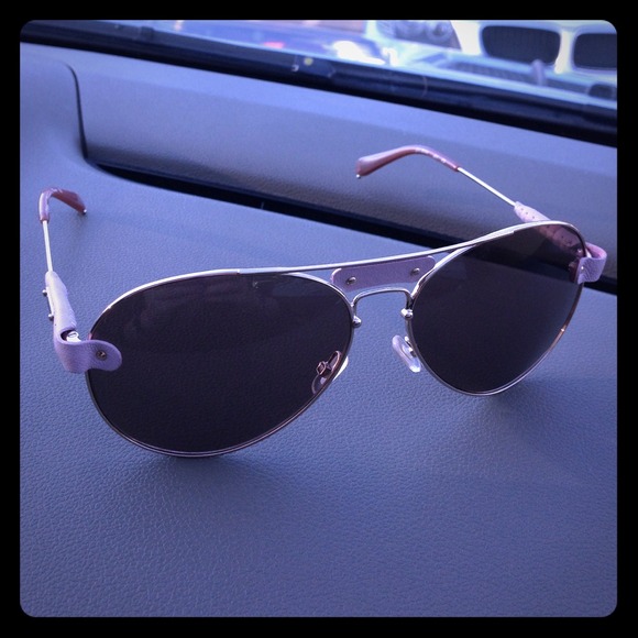 Chloe Accessories - 💯AUTH CHLOE GOLD PURPLE AVIATORS SUNGLASSES as is