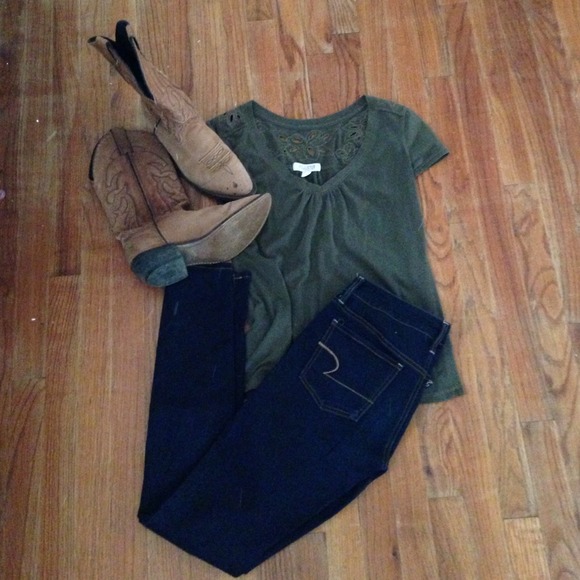 Green shirt