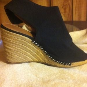 Kelsi Dagger sandal