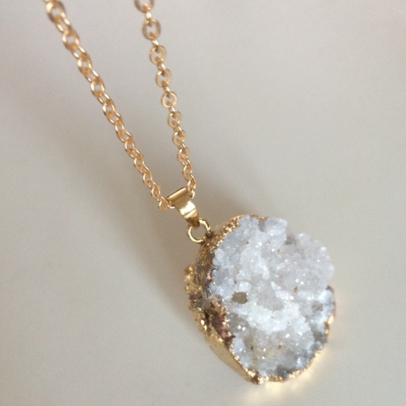 Jewelry - NEW - White druzy gold dipped pendant necklace
