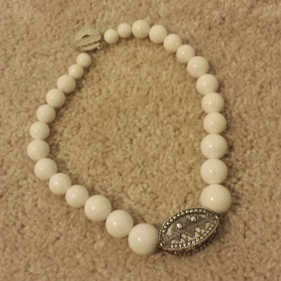 White necklace