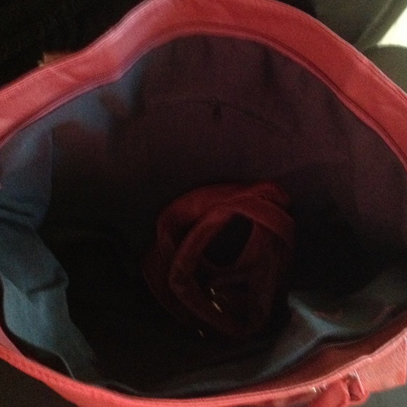 SOLD/NWT Red/Burgundy Bag. - Picture 2 of 4