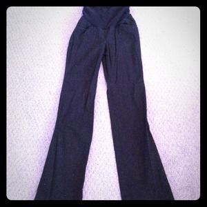 Black maternity dress pants size xs long.