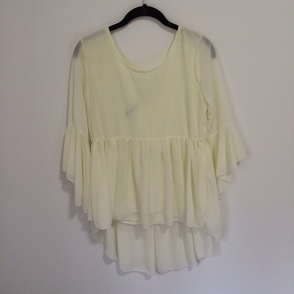 ❤️traded❤️Cream Babydoll Top