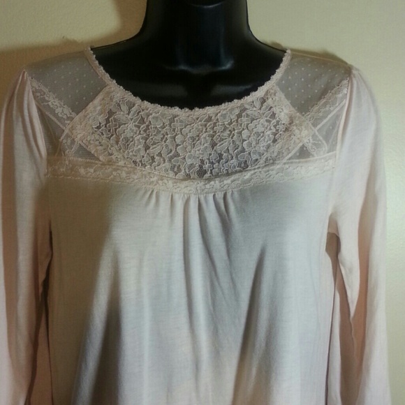 LOFT Tops - SOLD-Blush lace top by LOFT