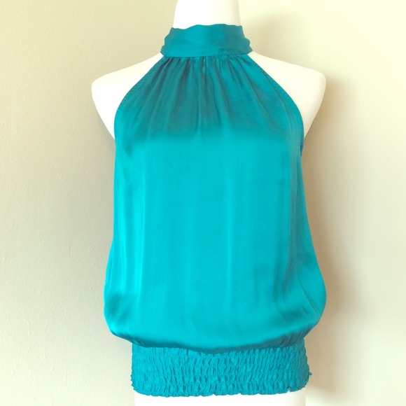 ❌GIFTED❌🆕TEAL HALTER TOP IN SIZE SMALL
