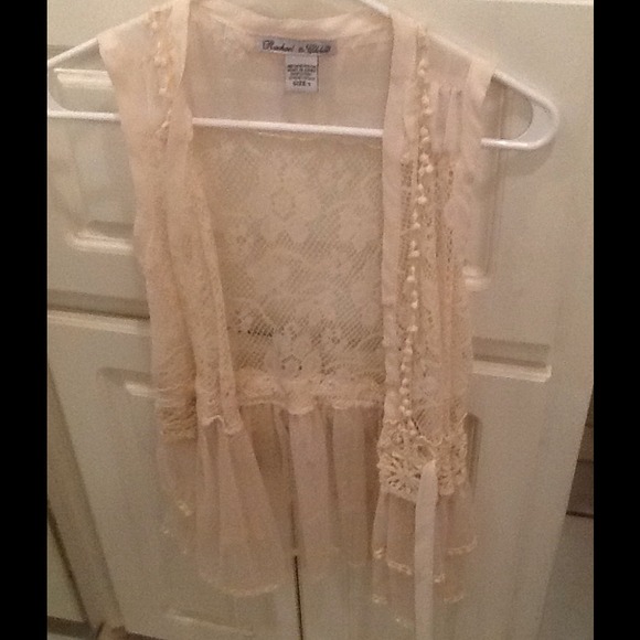 Perfect Flowy Spring Top - Picture 2 of 4