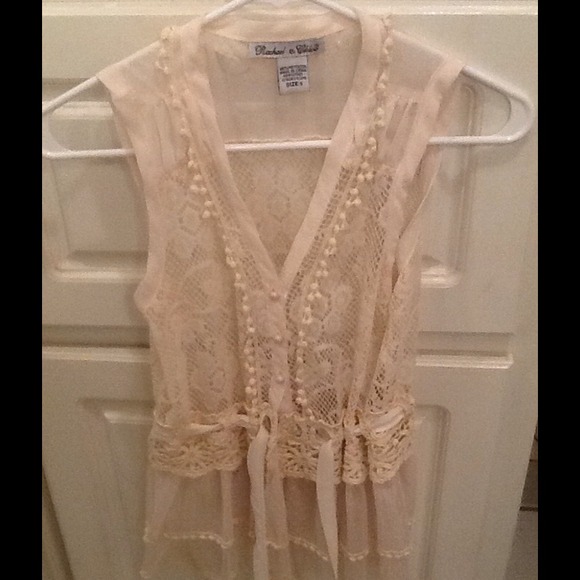 Perfect Flowy Spring Top - Picture 3 of 4