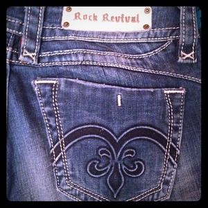 Rock Revival Jeans/Sanuk shoes