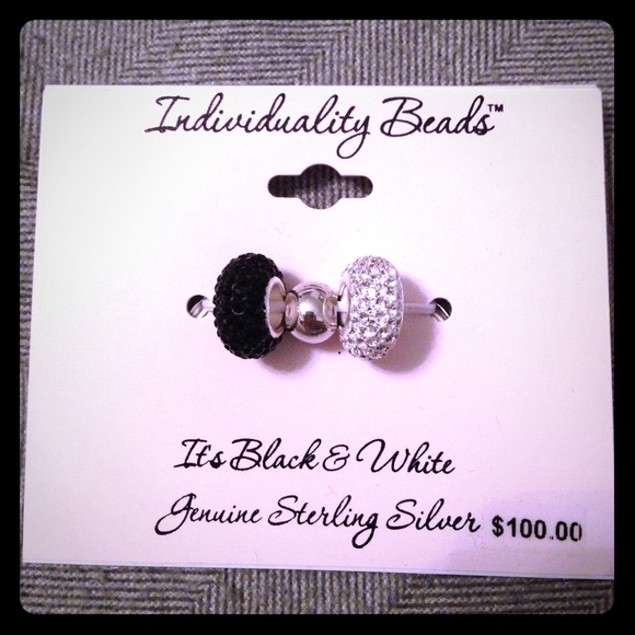 Individuality Beads black and white