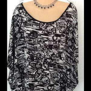 Black &white butterfly top