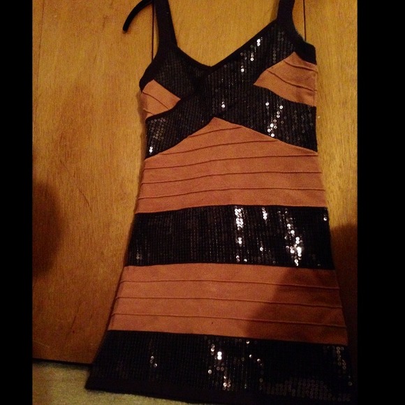 Brown sequin bondage dress - Picture 2 of 3