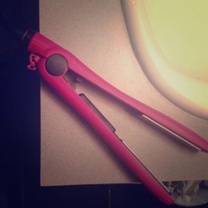 Pink Remington Straightener