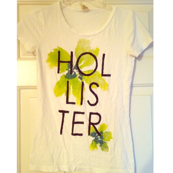 Floral Hollister Top