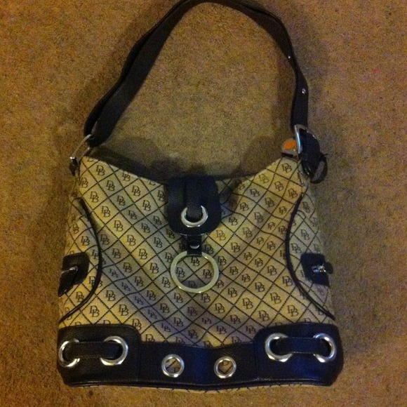 Dooney & Bourke Purse