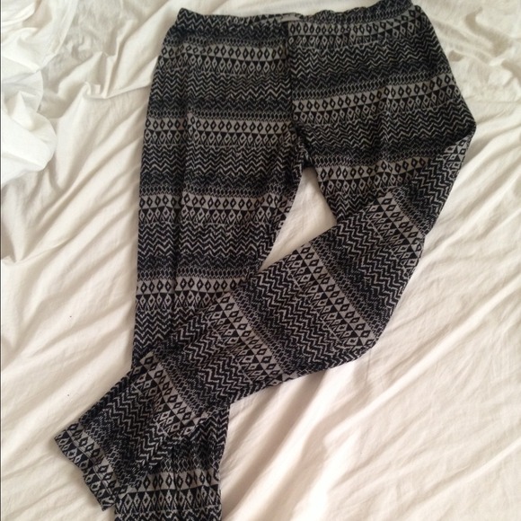 Patterned leggings