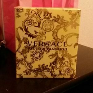 For: @ashleyyoung VERSACE Yellow Diamond