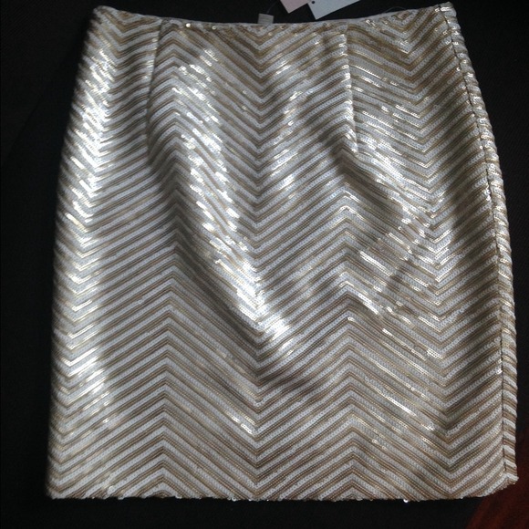 Banana Republic Sequin Skirt - Picture 3 of 3