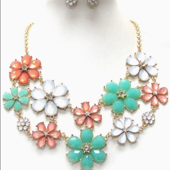 Jewelry - (HOLD)Multi Crystal Flower necklace and earring