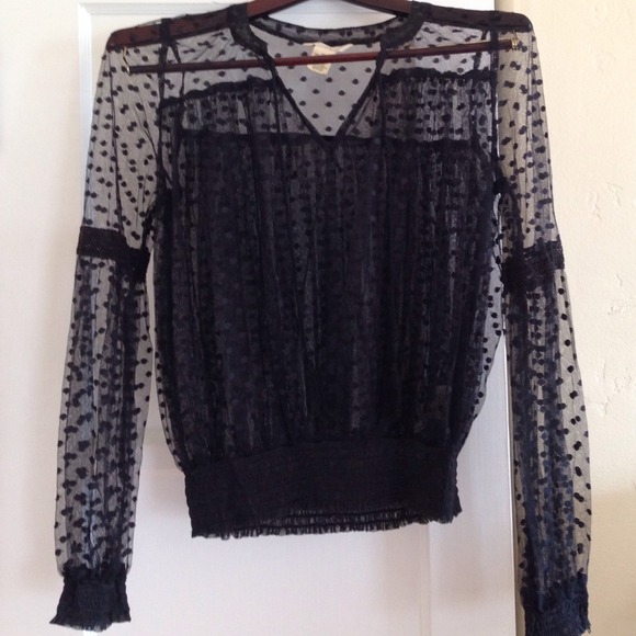 Ralph Lauren Tops - A beautiful Ralf Lauren top