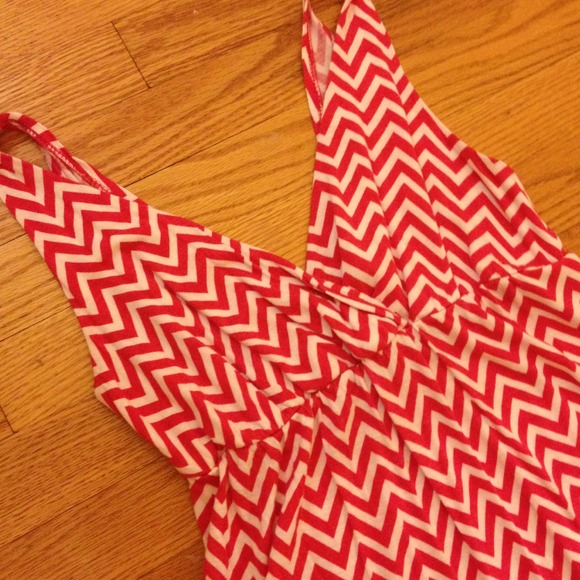 SOLD Pink and White Chevron print sun dress - Picture 3 of 4