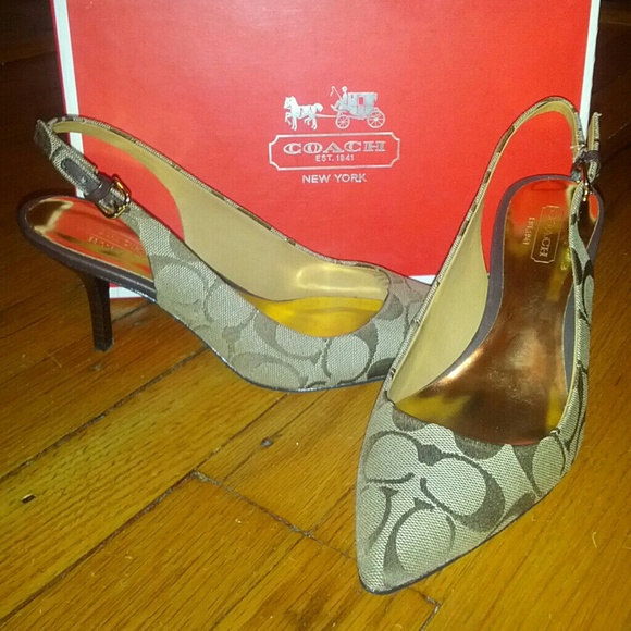 Coach Shoes - Coach Logo Heels in Khaki w/ Brown Leather Size 6