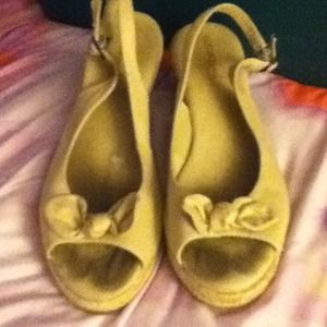 Tan wedges