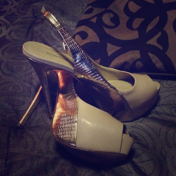 Nude and gold high heels!