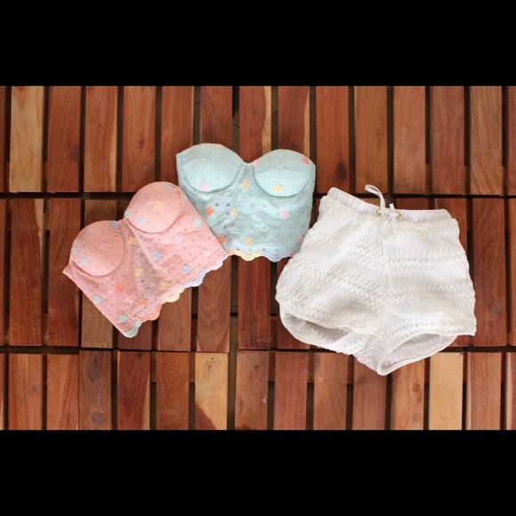 Aztec zig zag HW shorts